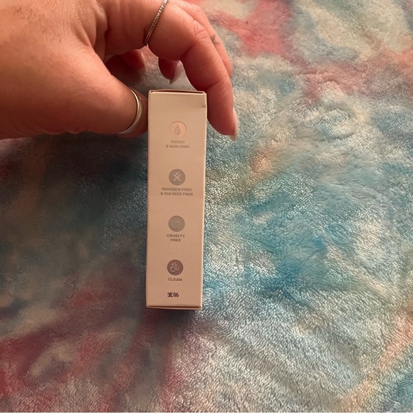 TYS Cheek Treat Liquid Blush NEW - Picture 4 of 11